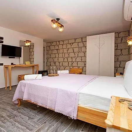 Twins فندق Çeşme